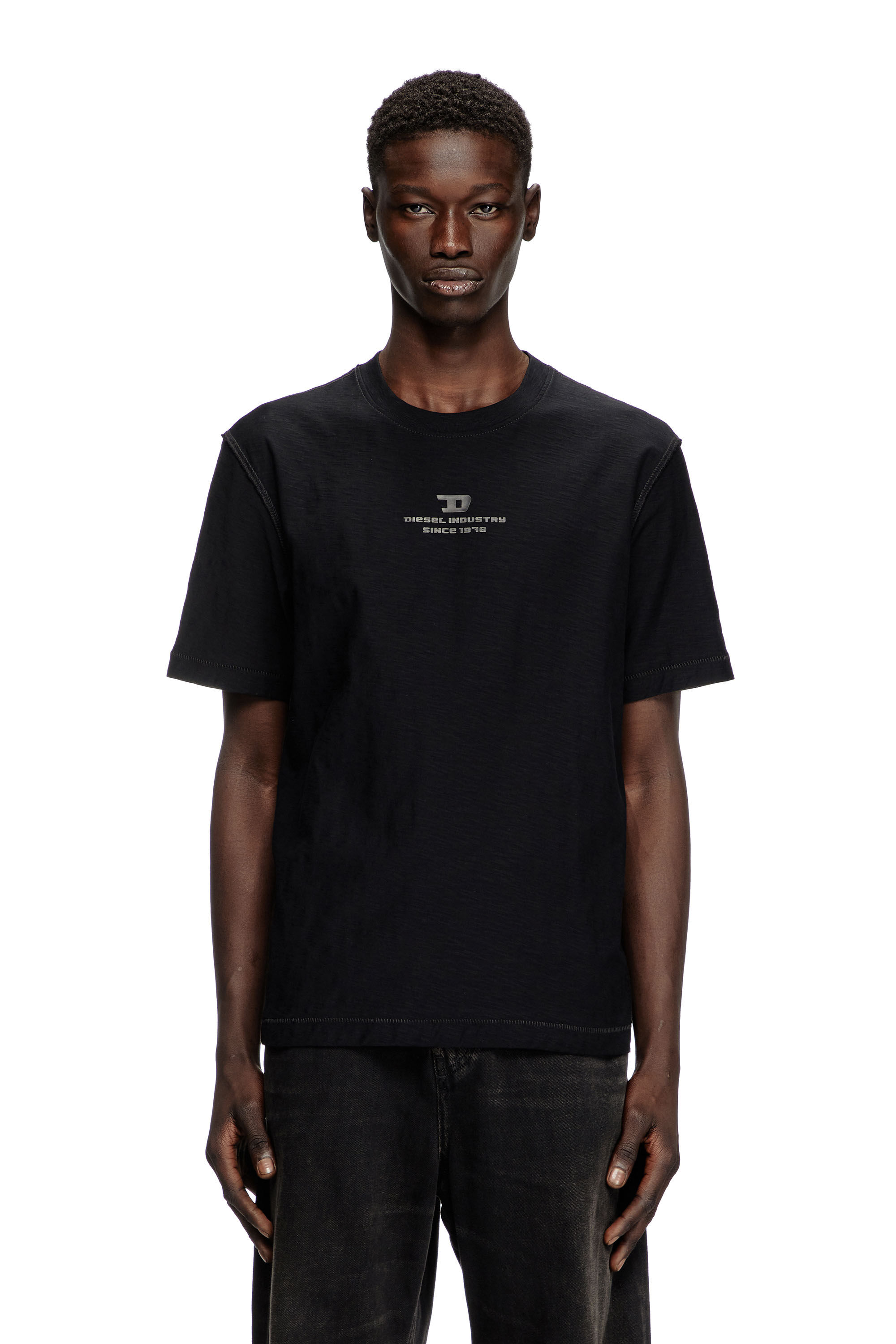 Diesel - T-ADJUST-R10, T-shirt flammé avec logo imprimé ton sur ton Homme in Noir - 3