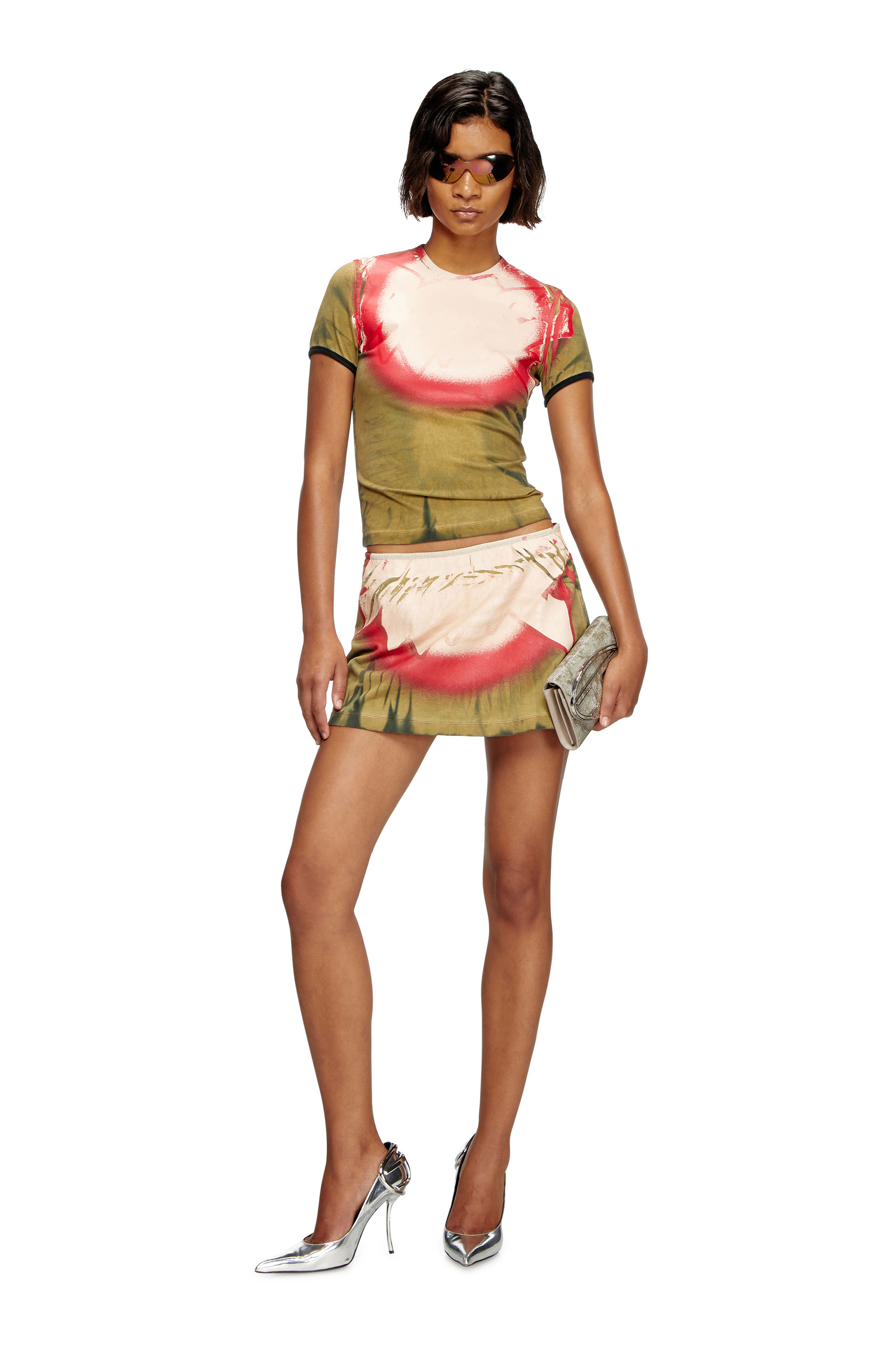 Diesel - T-UNCUTIE-LONG-Q1, T-shirt tie-dye avec imprimé projecteur Femme in Vert - 2
