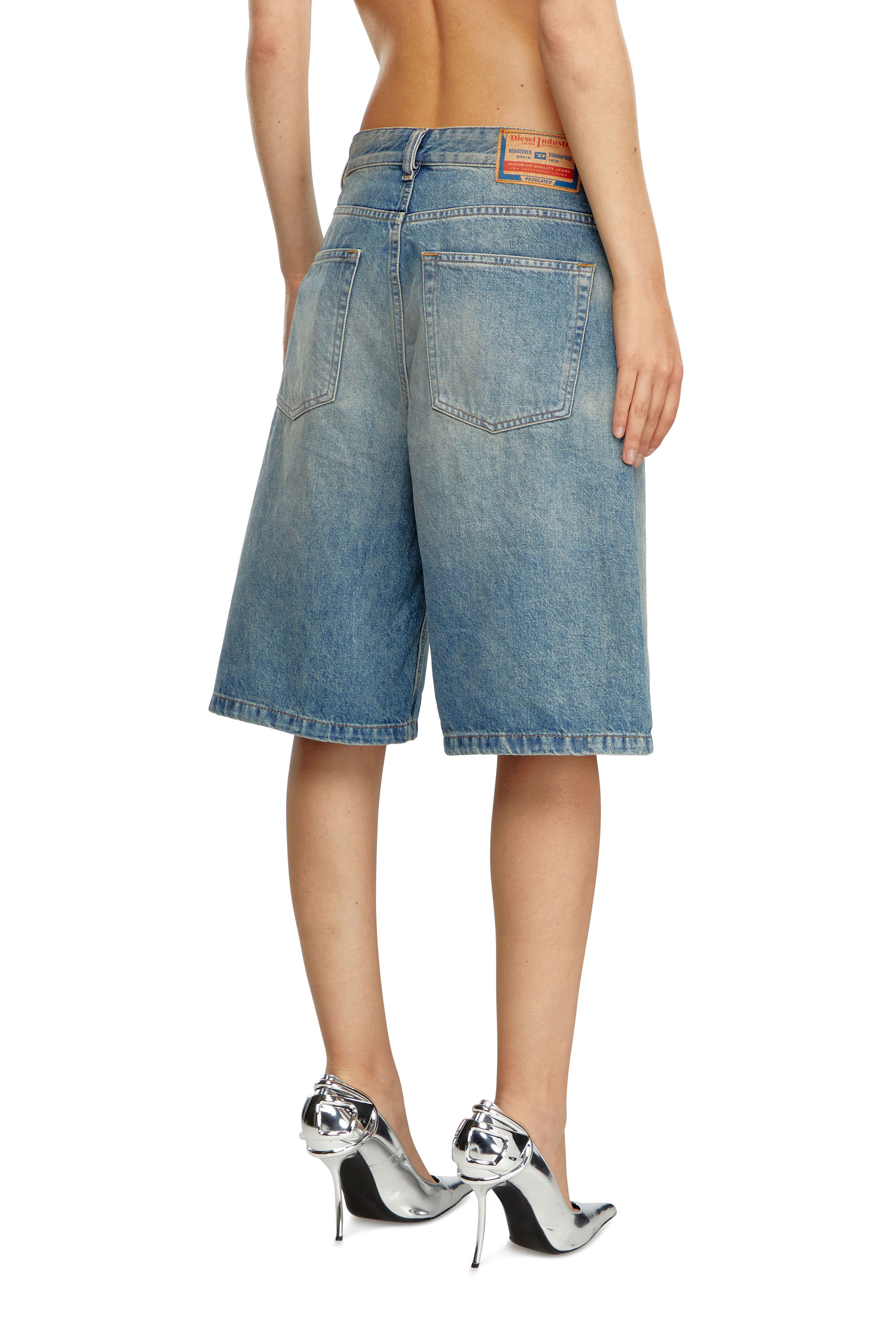 Diesel - DE-SIRE-SHORT, Short en denim Femme in Bleu - 4