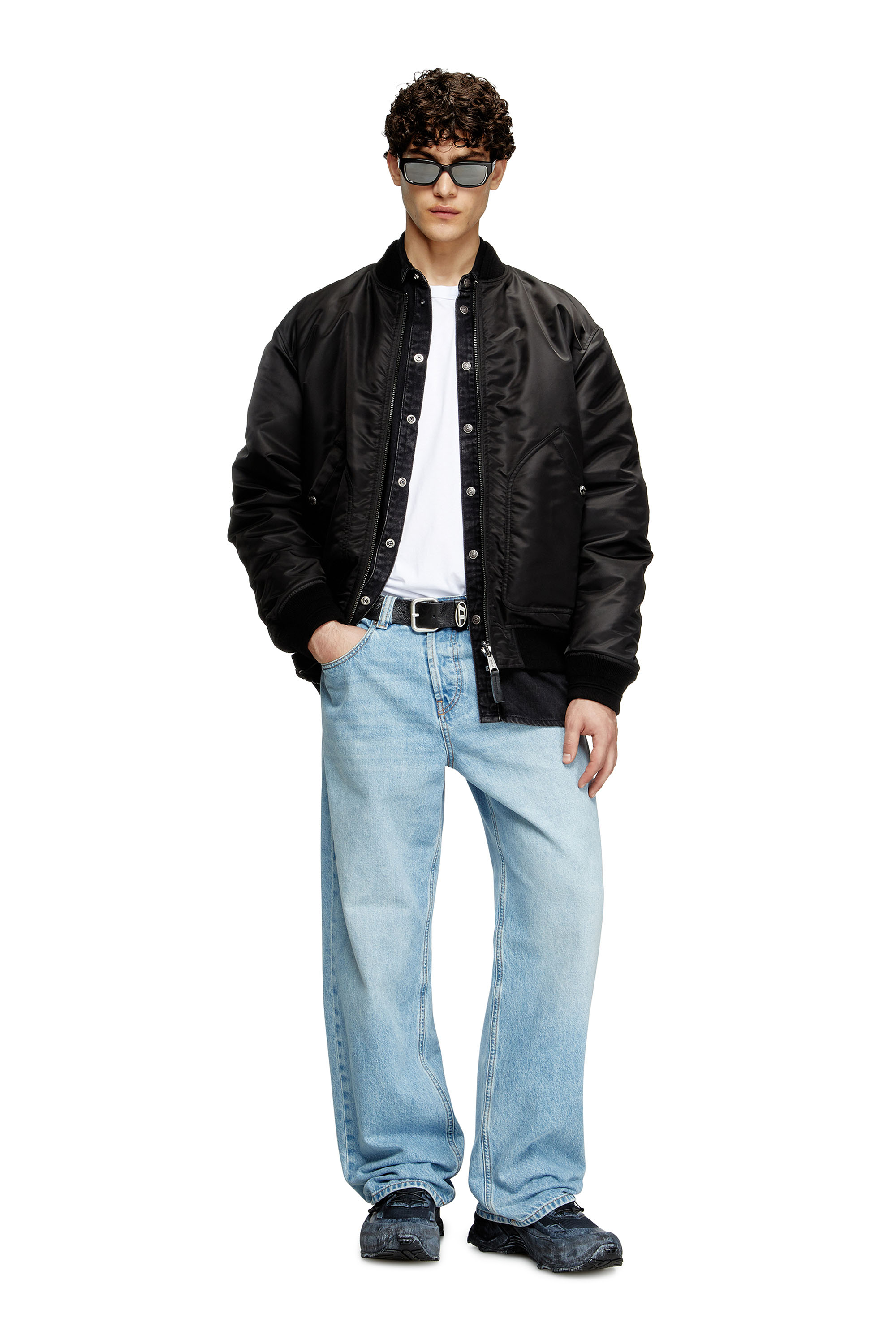 Diesel - J-HELD, Veste bomber en nylon rembourré avec Oval D Homme in Noir - 2